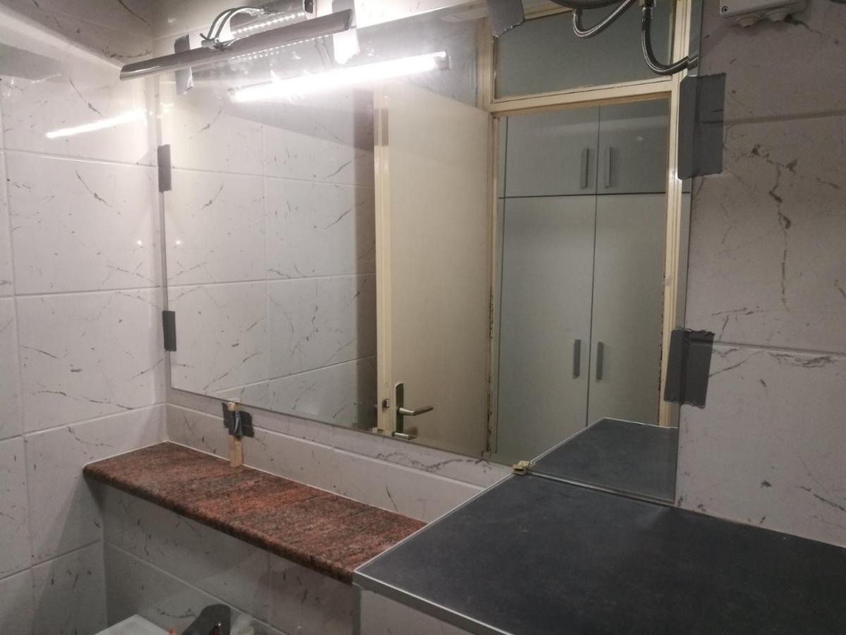 Violet Star Apartment نوفي ساد المظهر الخارجي الصورة