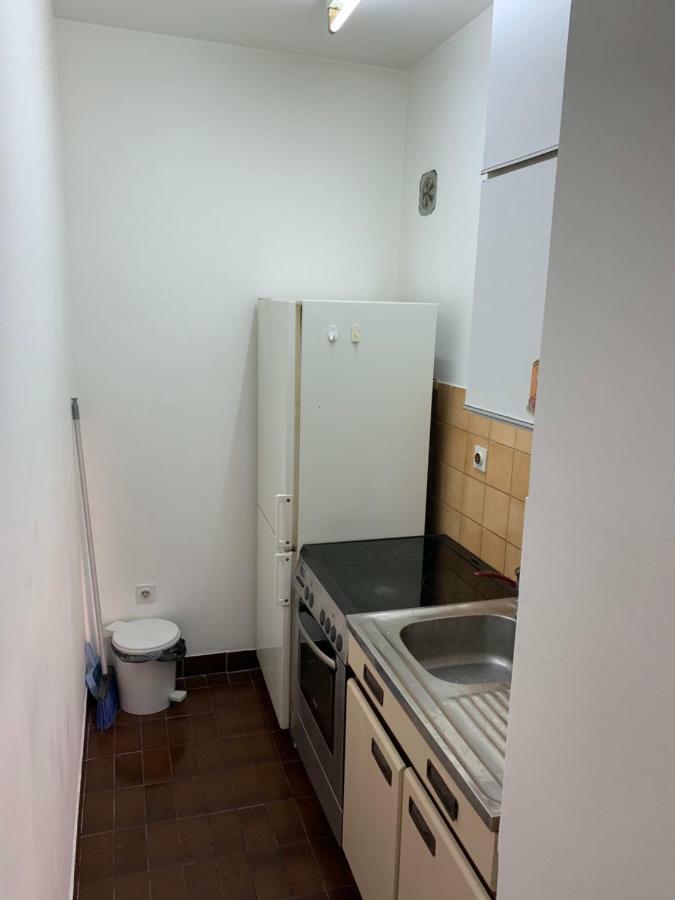 Violet Star Apartment نوفي ساد المظهر الخارجي الصورة